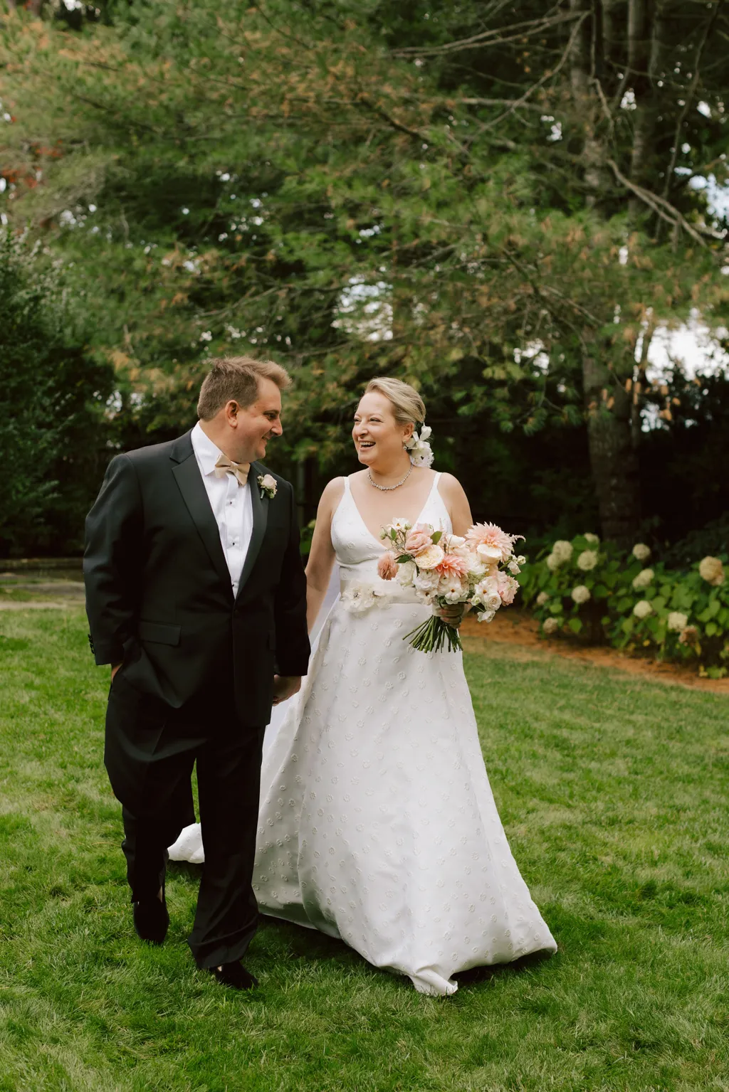 Oyster-Harbors-Club-wedding-by-Sidney-Scheinberg-32 - C'est La Vie