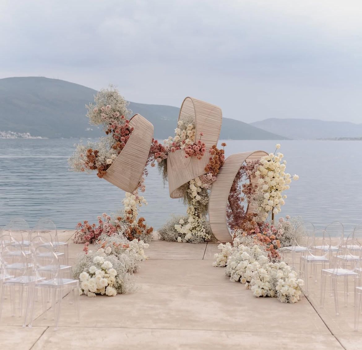 de49c988828809753b3c8a70513068b8 - Đám Cưới Ngoài Trời & Garden Đà Nẵng — Trang Trí Bohemian & Tiệc Vườn - C'est La Vie