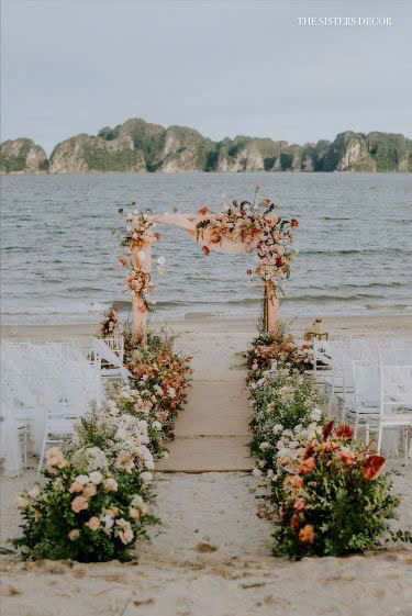 z6315382508685_d1d826ba77fbe68a663cd69160810577 - Đám cưới Bãi biển - C'est La Vie